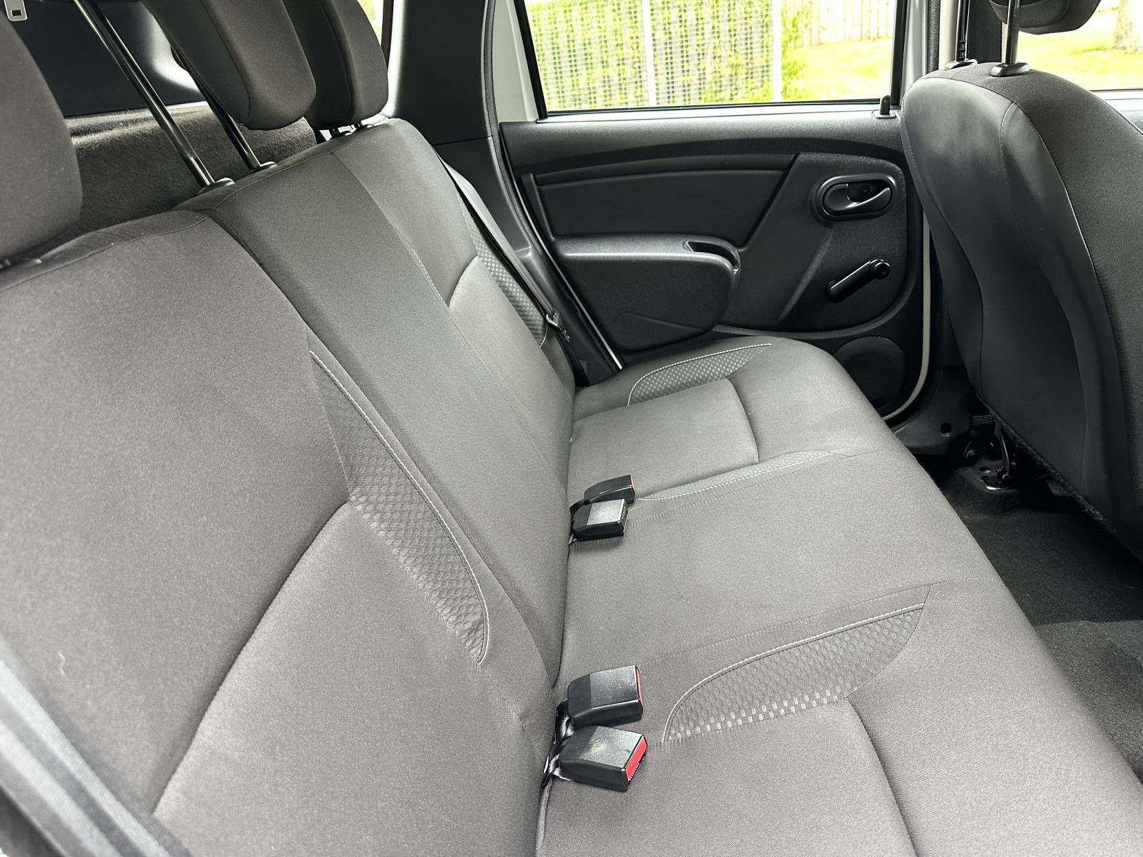 Dacia Duster 1.6 SCe Ambiance SUV 5dr Petrol Manual Euro 6 (s/s) (115 ps)