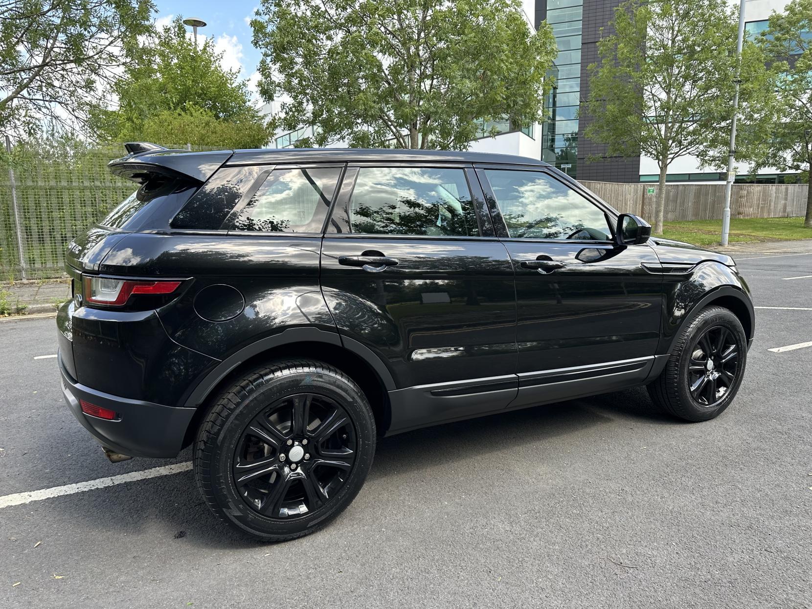 Land Rover Range Rover Evoque 2.0 eD4 SE Tech SUV 5dr Diesel Manual FWD Euro 6 (s/s) (150 ps)