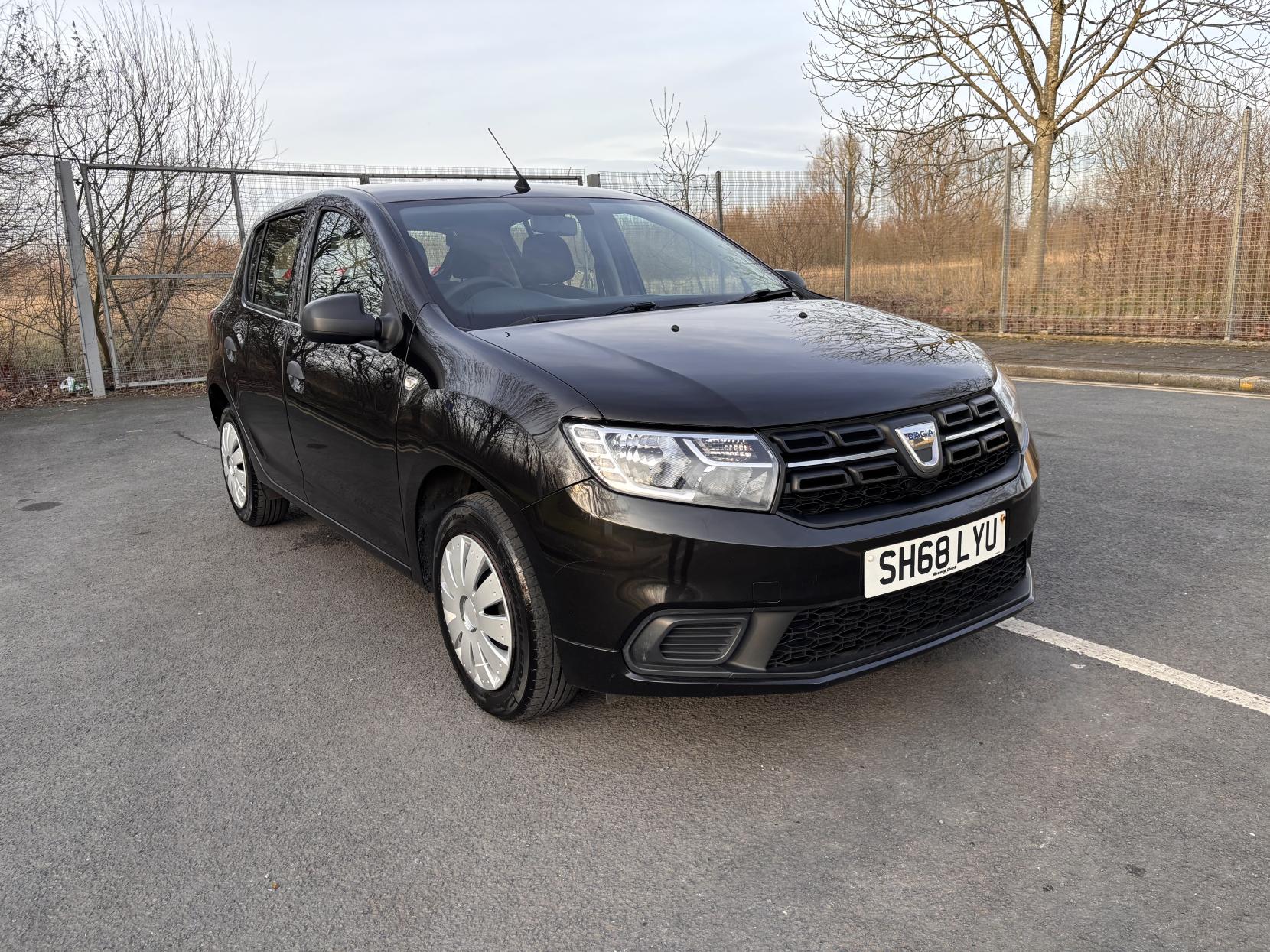 Dacia Sandero 0.9 TCe Essential Hatchback 5dr Petrol Manual Euro 6 (s/s) (90 ps)