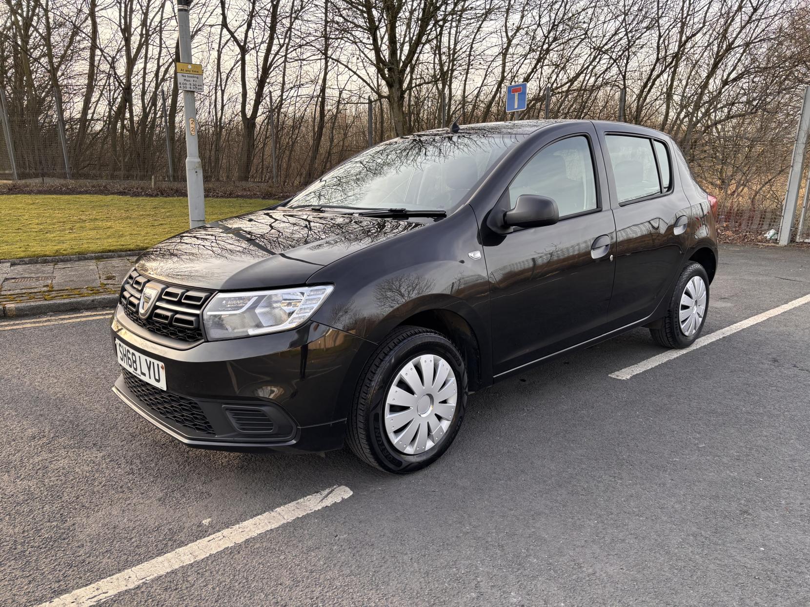 Dacia Sandero 0.9 TCe Essential Hatchback 5dr Petrol Manual Euro 6 (s/s) (90 ps)