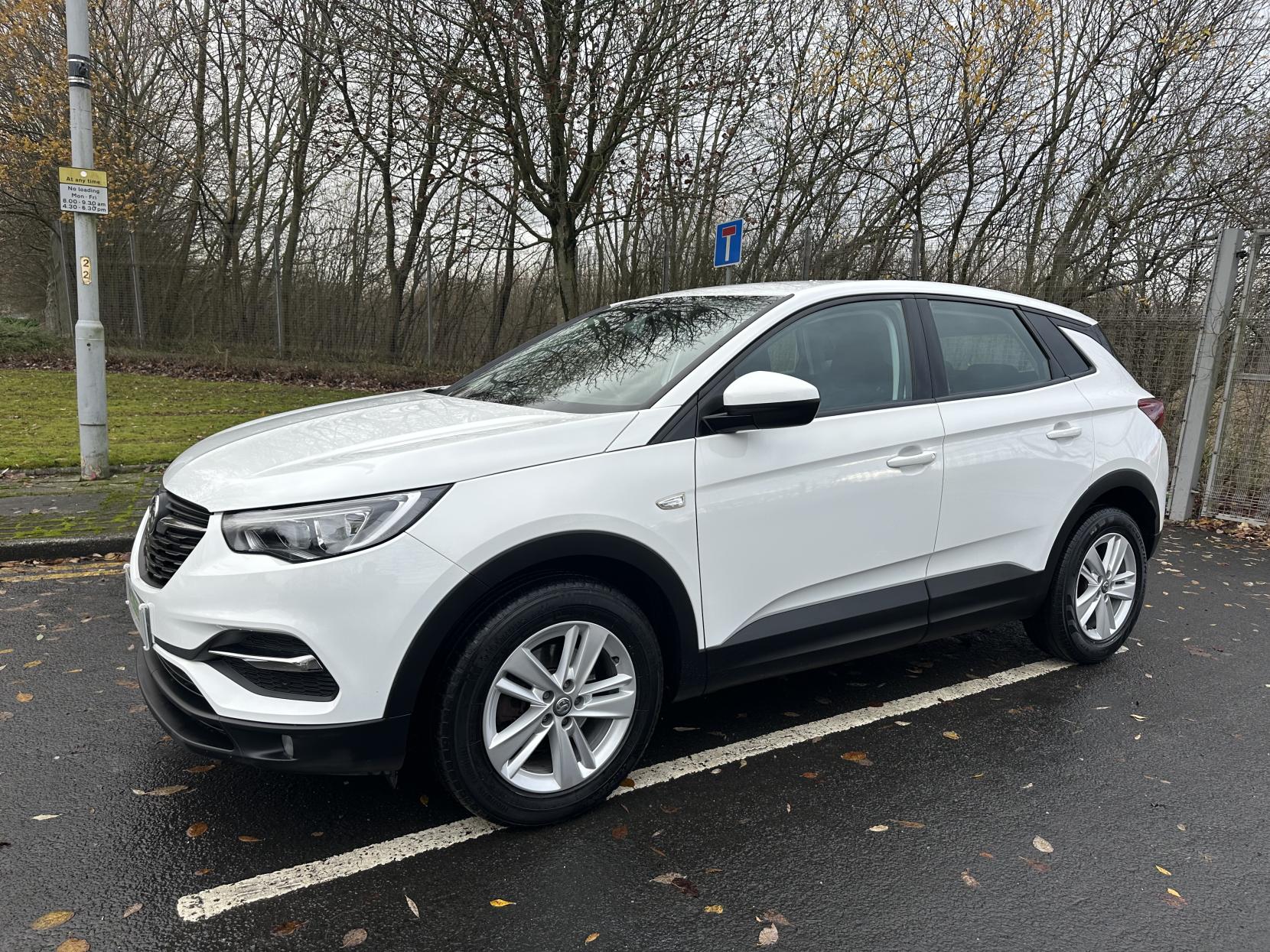 Vauxhall Grandland X 1.2 Turbo GPF SE SUV 5dr Petrol Manual Euro 6 (s/s) (130 ps)