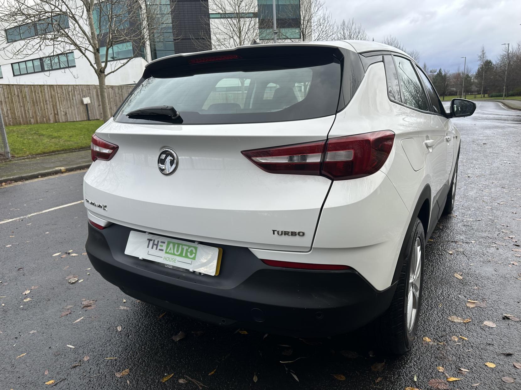 Vauxhall Grandland X 1.2 Turbo GPF SE SUV 5dr Petrol Manual Euro 6 (s/s) (130 ps)