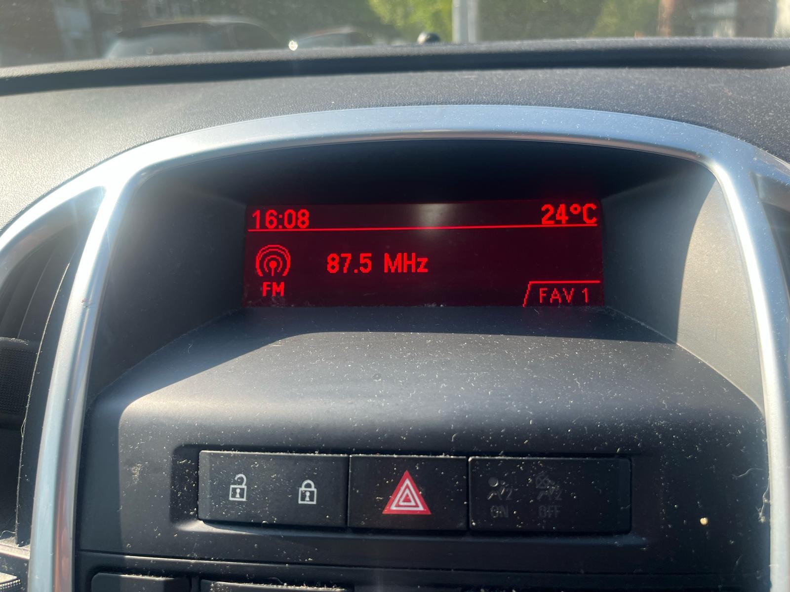 Vauxhall Astra 1.7 CDTi ecoFLEX SRi Hatchback 5dr Diesel Manual Euro 5 (s/s) (110 ps)