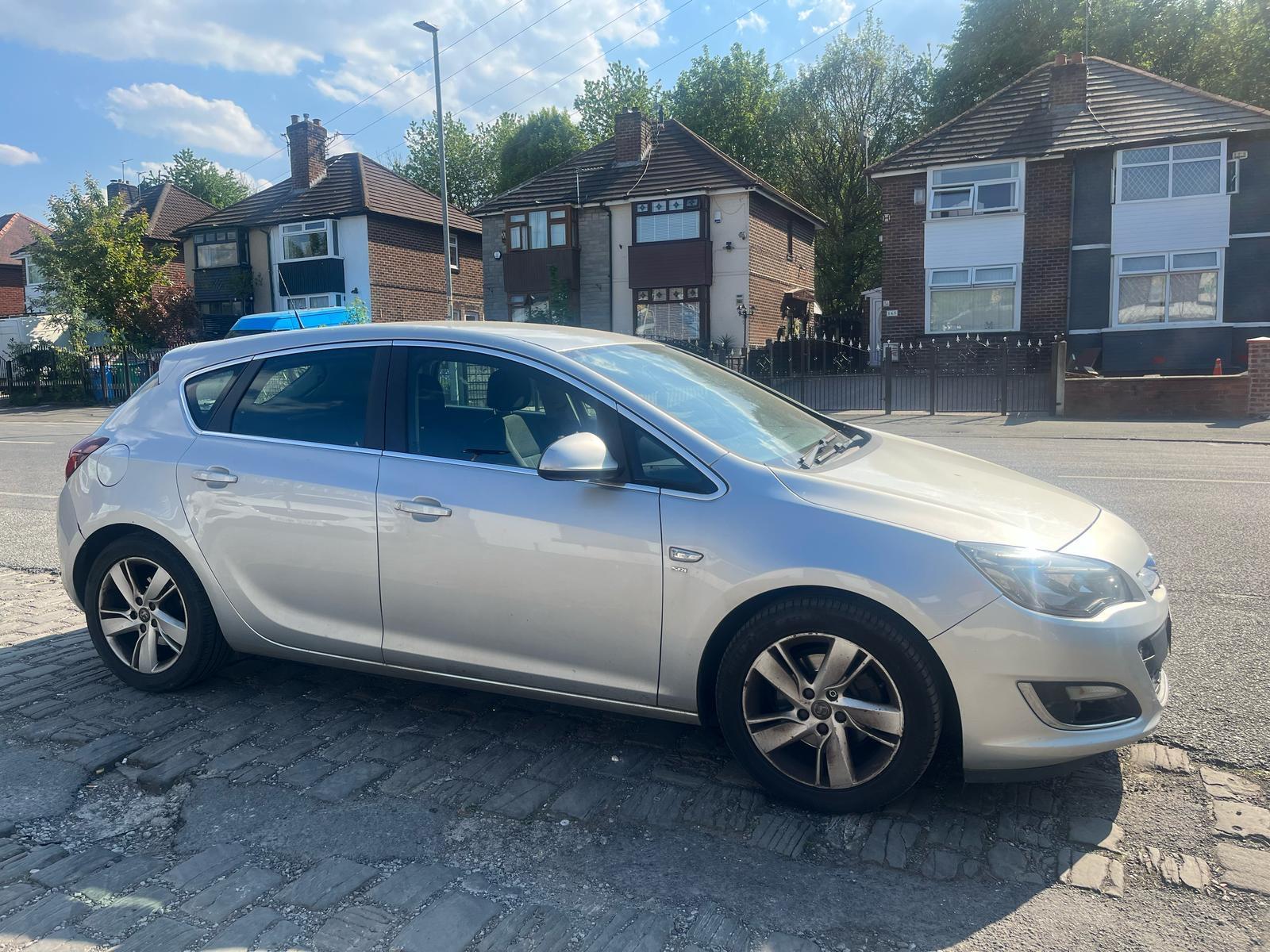 Vauxhall Astra 1.7 CDTi ecoFLEX SRi Hatchback 5dr Diesel Manual Euro 5 (s/s) (110 ps)