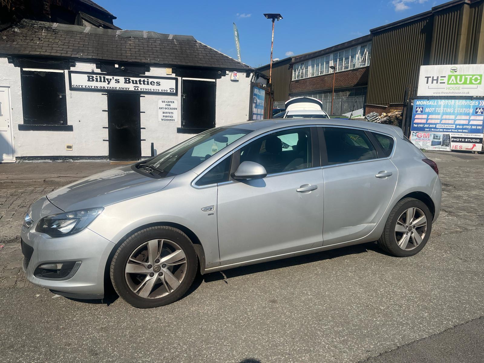 Vauxhall Astra 1.7 CDTi ecoFLEX SRi Hatchback 5dr Diesel Manual Euro 5 (s/s) (110 ps)