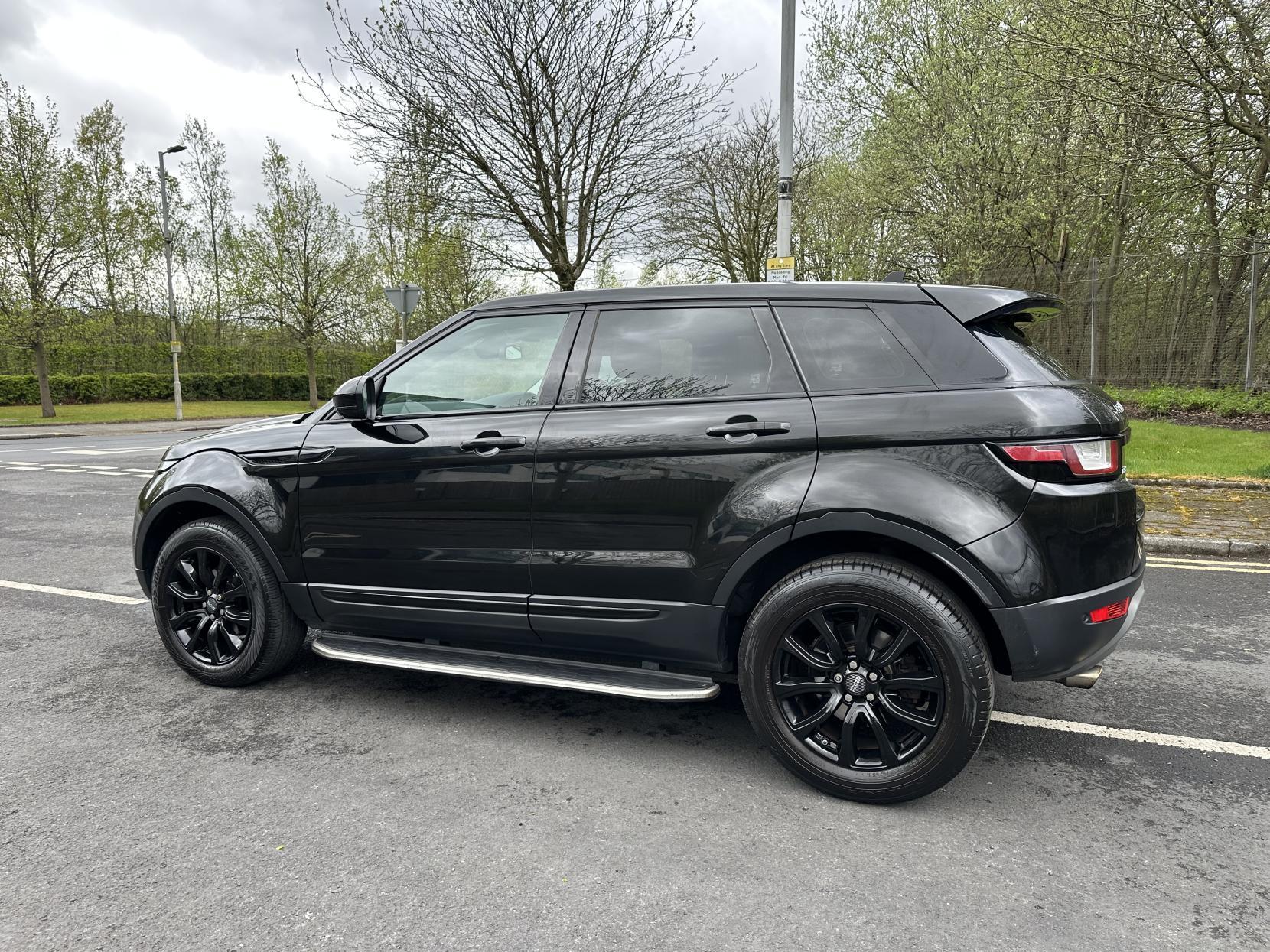 Land Rover Range Rover Evoque 2.0 eD4 SE SUV 5dr Diesel Manual FWD Euro 6 (s/s) (150 ps)