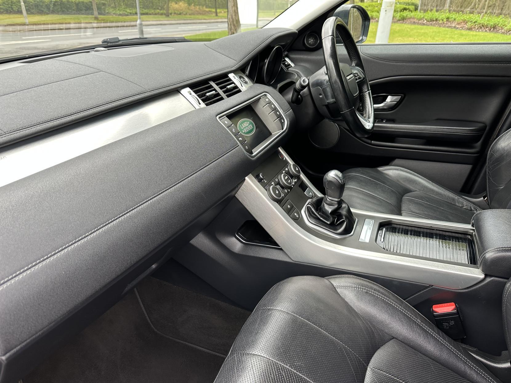 Land Rover Range Rover Evoque 2.0 eD4 SE SUV 5dr Diesel Manual FWD Euro 6 (s/s) (150 ps)