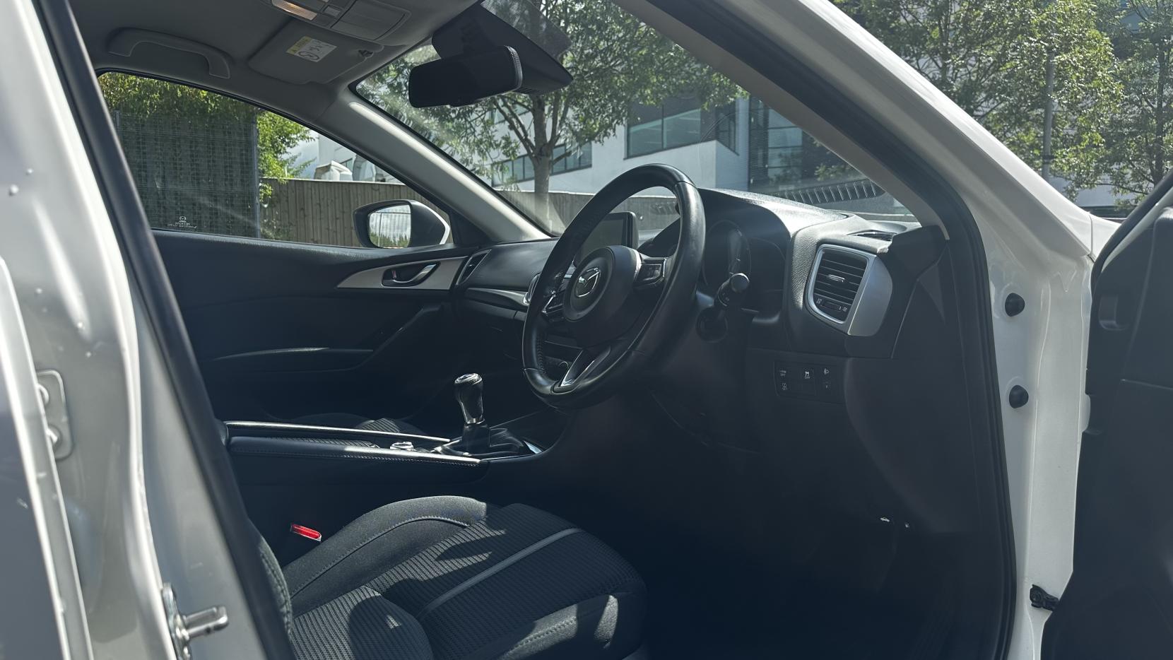 Mazda Mazda3 2.2 SKYACTIV-D SE-L Nav Hatchback 5dr Diesel Manual Euro 6 (s/s) (150 ps)
