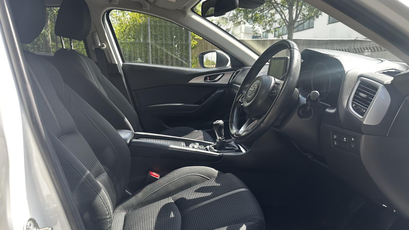Mazda Mazda3 2.2 SKYACTIV-D SE-L Nav Hatchback 5dr Diesel Manual Euro 6 (s/s) (150 ps)