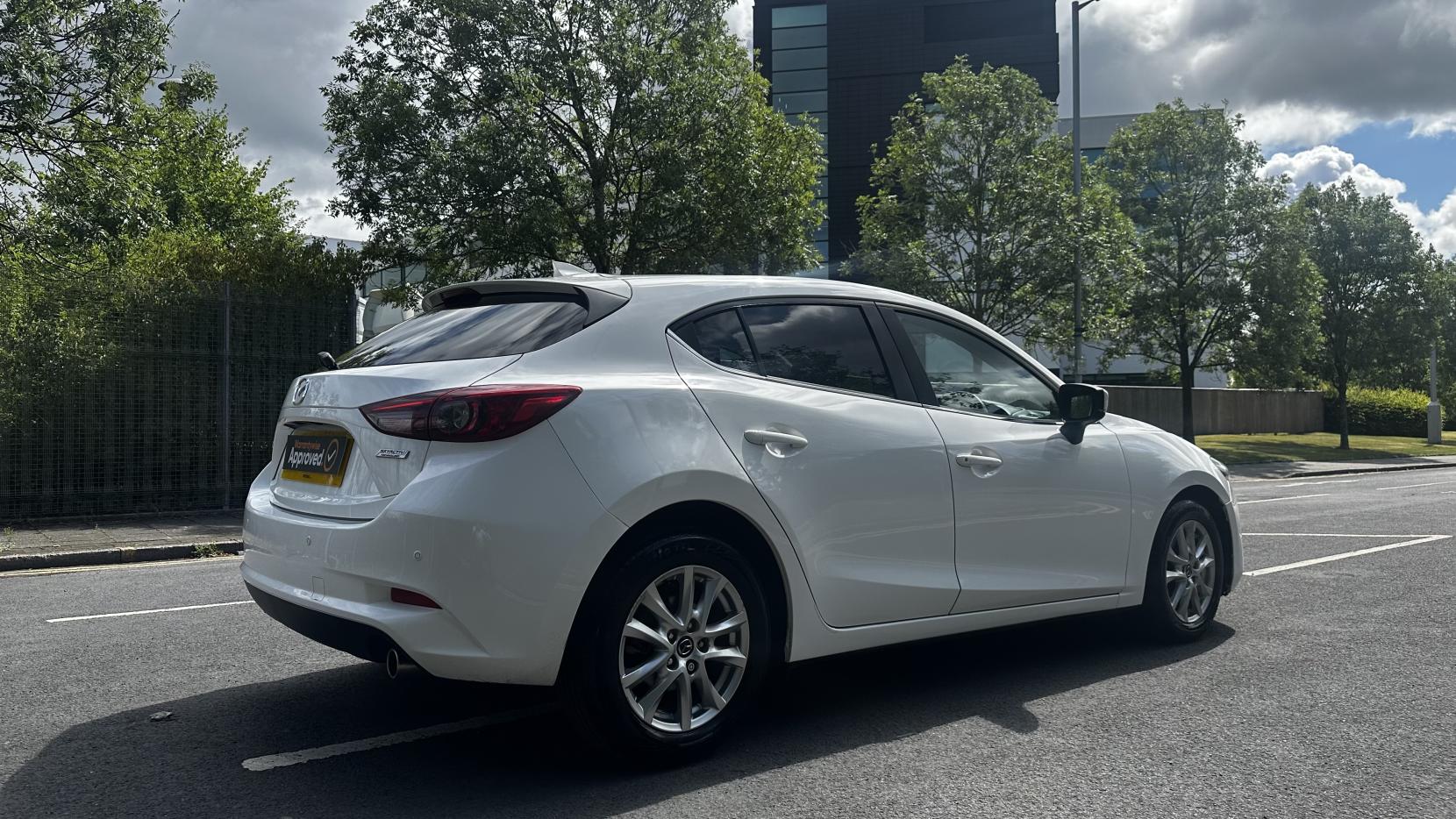 Mazda Mazda3 2.2 SKYACTIV-D SE-L Nav Hatchback 5dr Diesel Manual Euro 6 (s/s) (150 ps)
