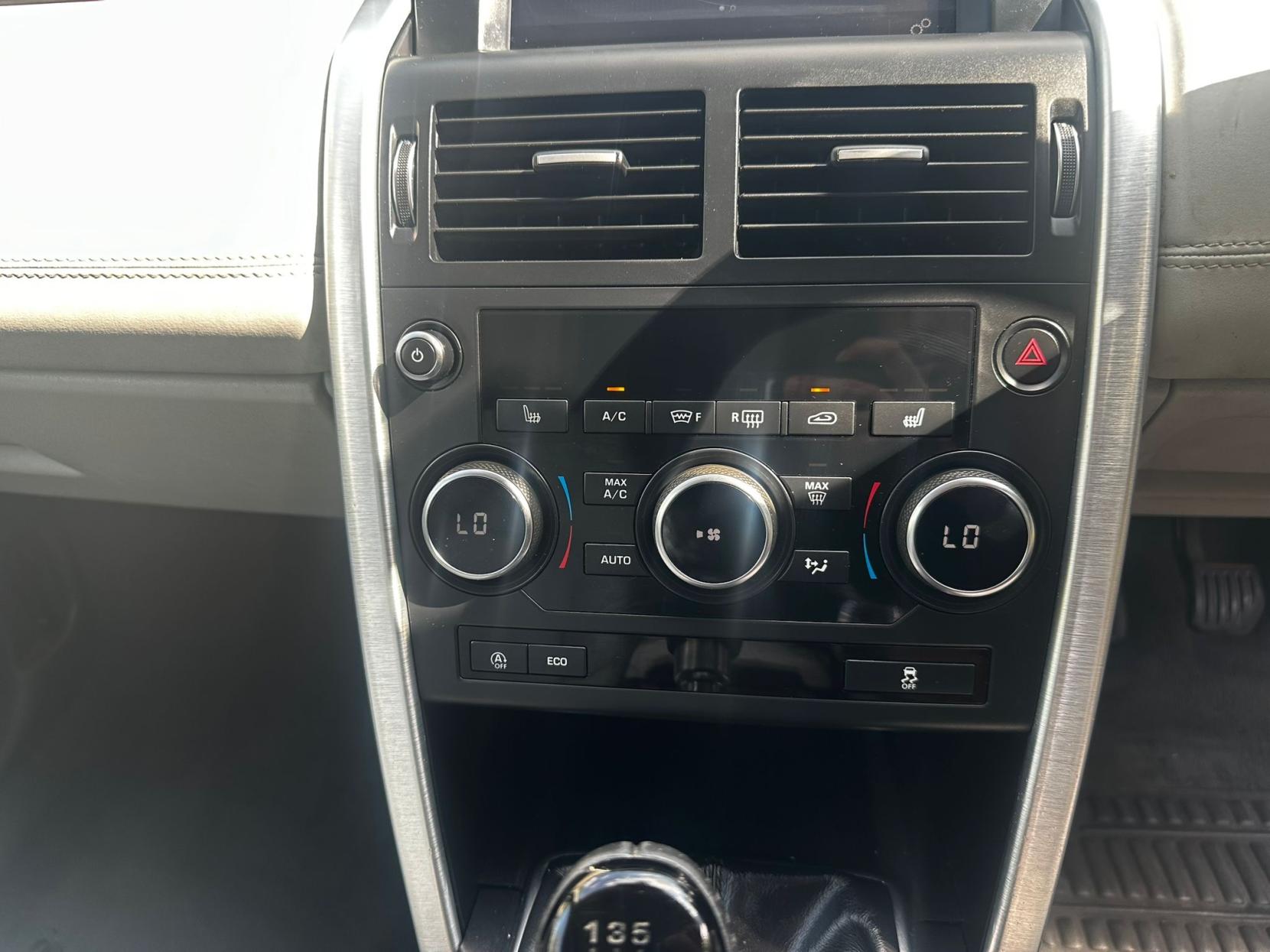 Land Rover Discovery Sport 2.0 eD4 SE SUV 5dr Diesel Manual Euro 6 (s/s) (5 Seat) (150 ps)