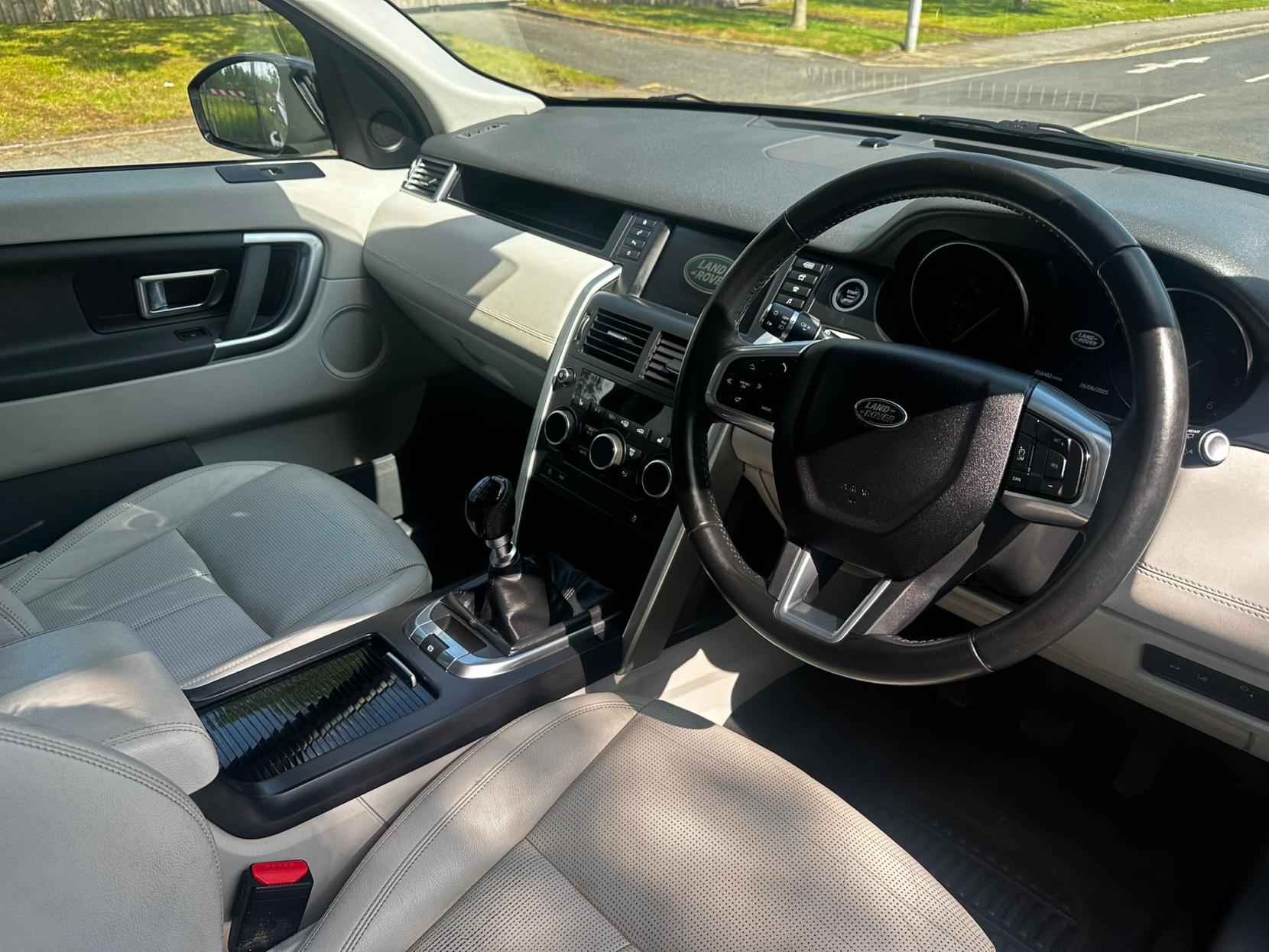 Land Rover Discovery Sport 2.0 eD4 SE SUV 5dr Diesel Manual Euro 6 (s/s) (5 Seat) (150 ps)