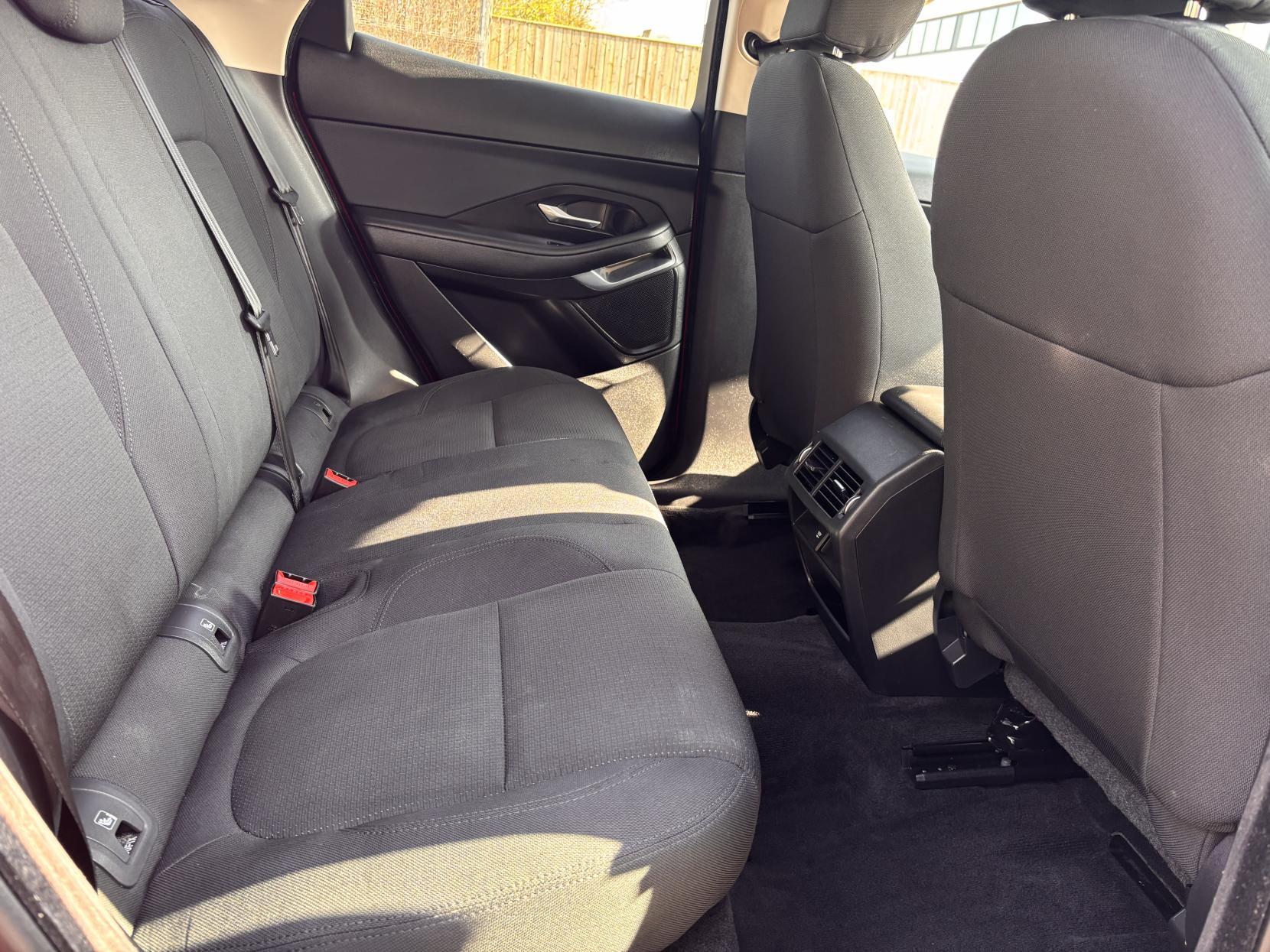 Jaguar E-PACE 2.0 D150 SUV 5dr Diesel Manual AWD Euro 6 (s/s) (150 ps)