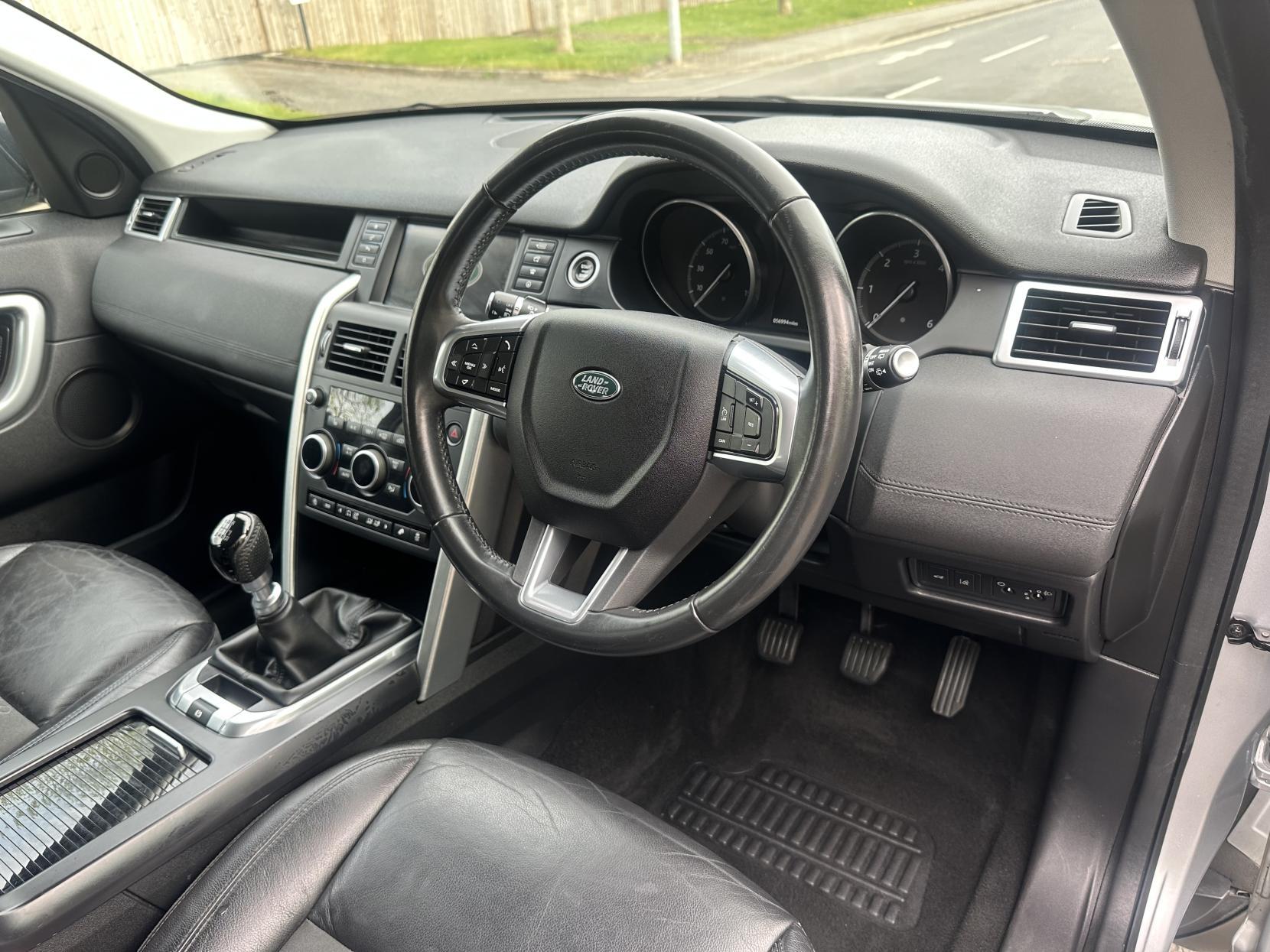 Land Rover Discovery Sport 2.0 TD4 SE Tech SUV 5dr Diesel Manual 4WD Euro 6 (s/s) (180 ps)
