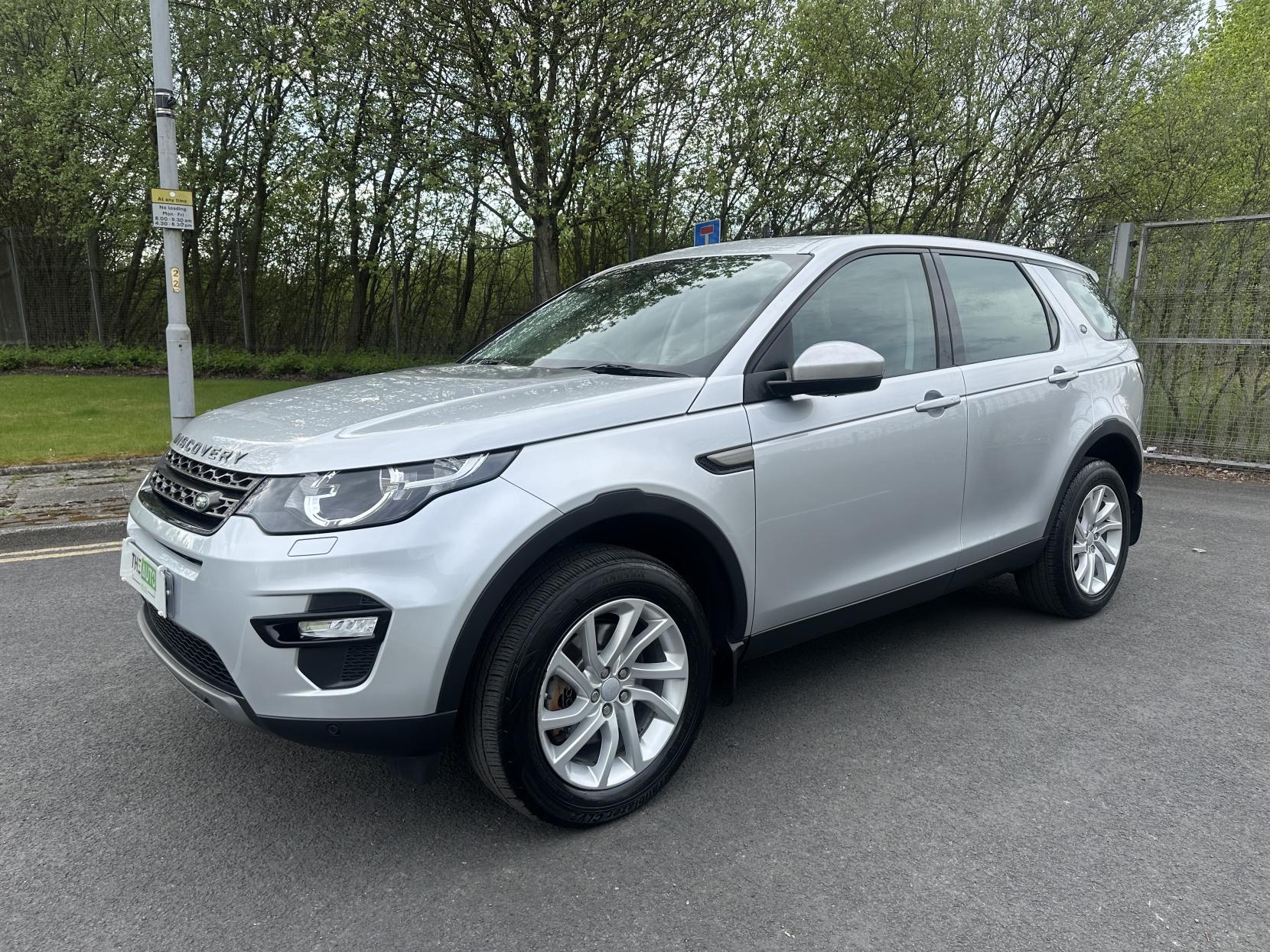 Land Rover Discovery Sport 2.0 TD4 SE Tech SUV 5dr Diesel Manual 4WD Euro 6 (s/s) (180 ps)