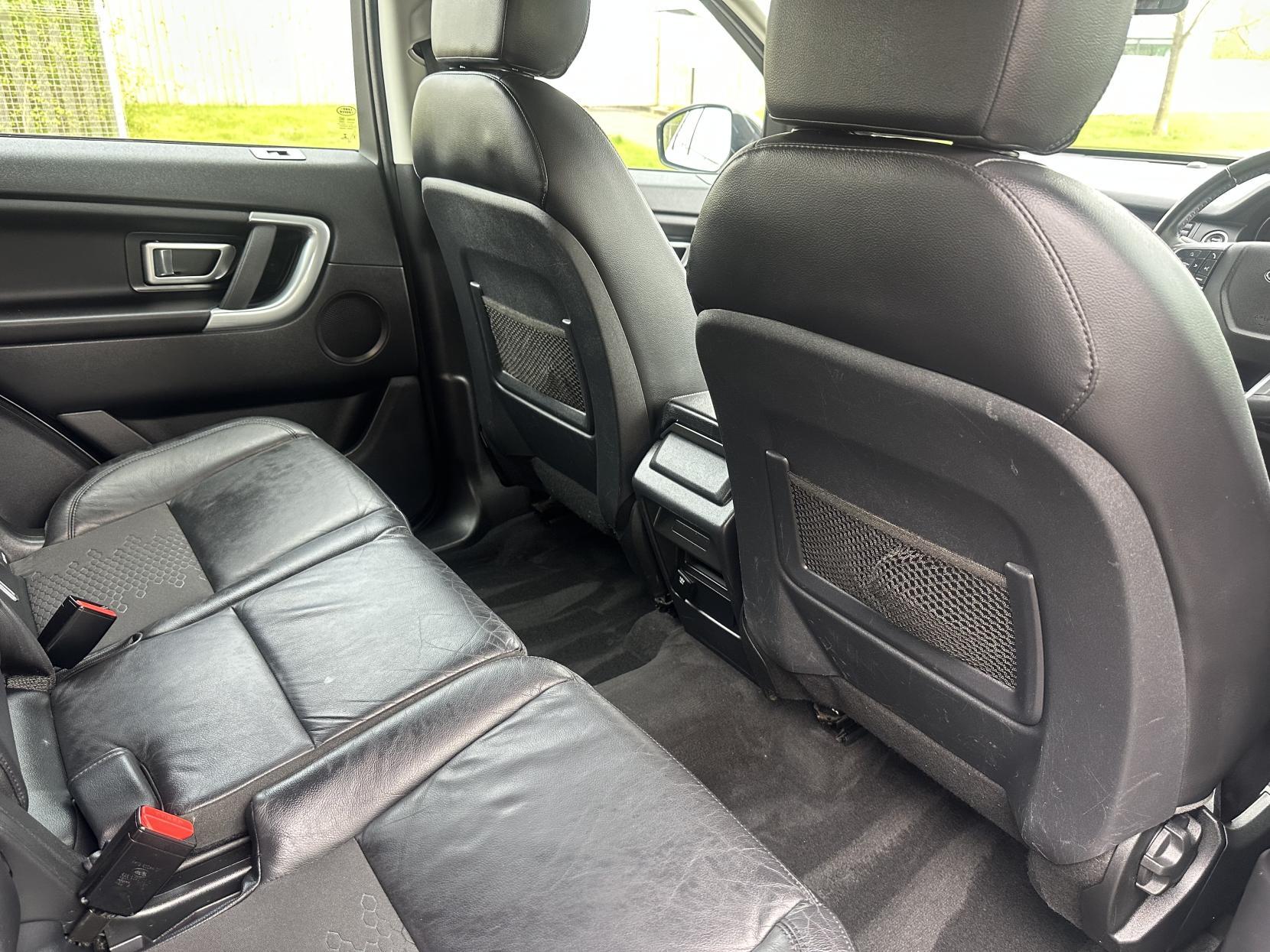 Land Rover Discovery Sport 2.0 TD4 SE Tech SUV 5dr Diesel Manual 4WD Euro 6 (s/s) (180 ps)