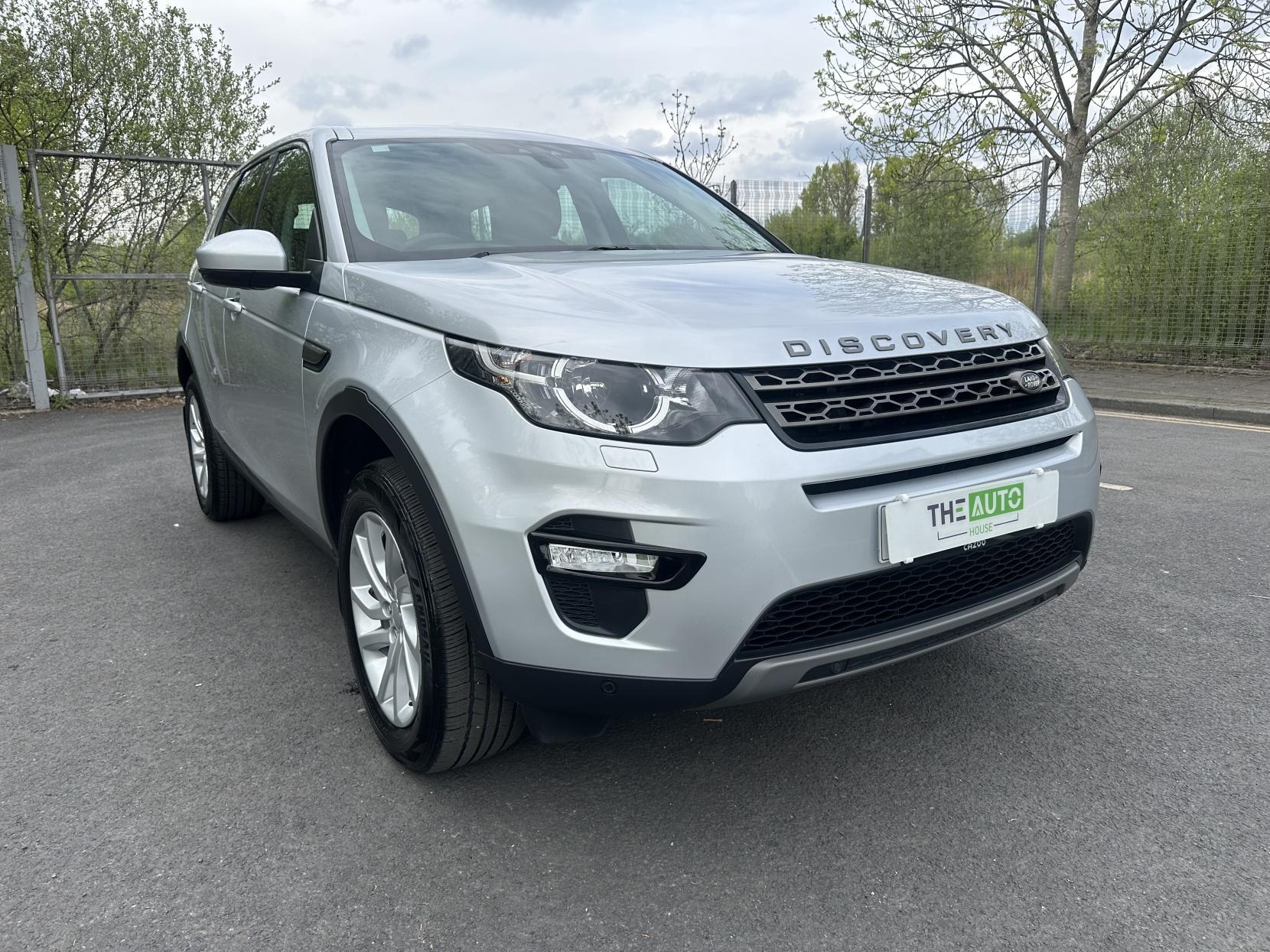 Land Rover Discovery Sport 2.0 TD4 SE Tech SUV 5dr Diesel Manual 4WD Euro 6 (s/s) (180 ps)