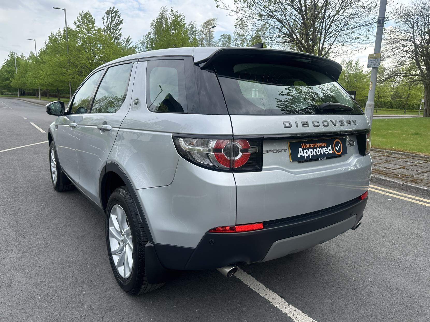 Land Rover Discovery Sport 2.0 TD4 SE Tech SUV 5dr Diesel Manual 4WD Euro 6 (s/s) (180 ps)