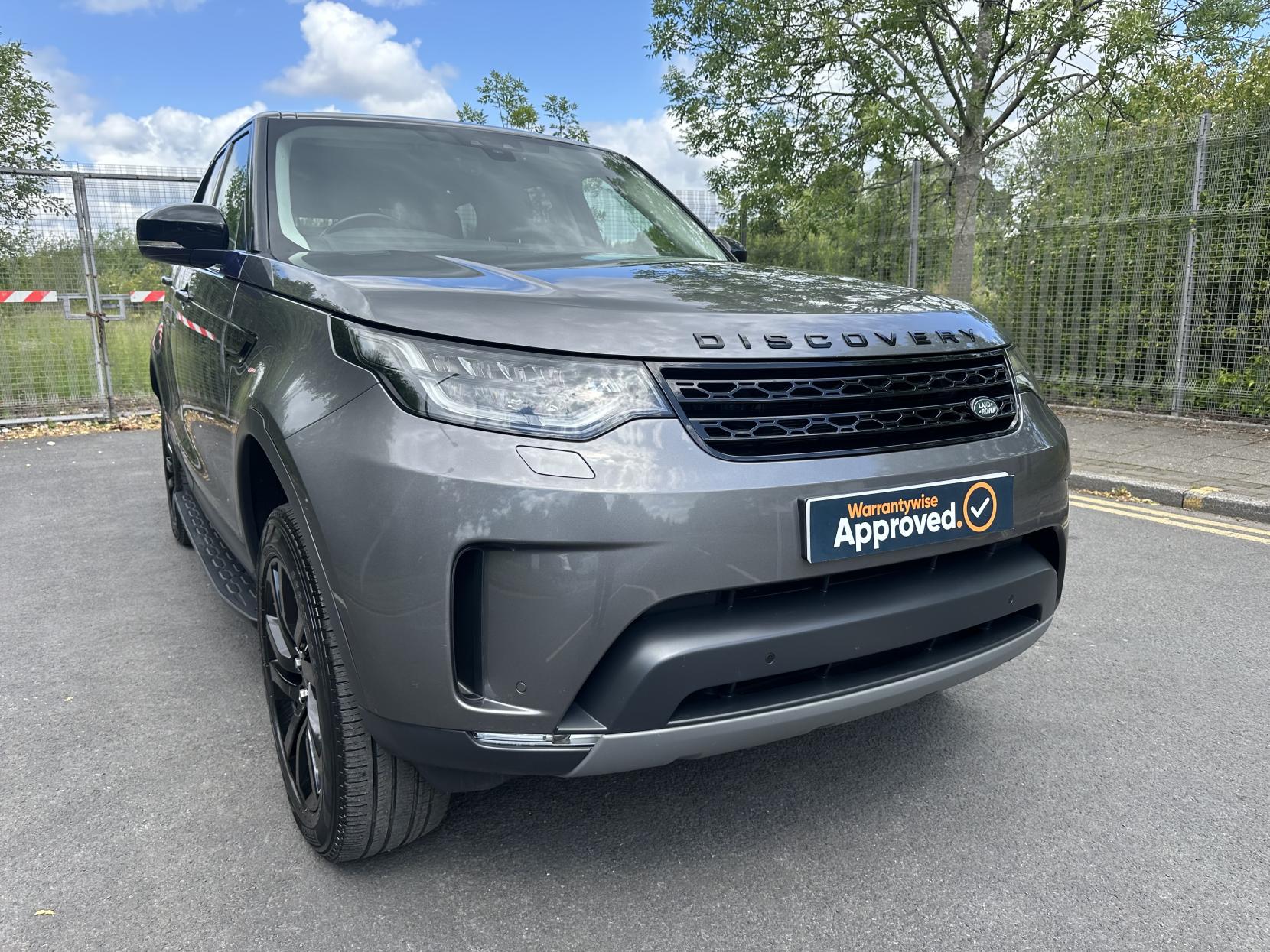 Land Rover Discovery 2.0 SD4 SE SUV 5dr Diesel Auto 4WD Euro 6 (s/s) (240 ps)