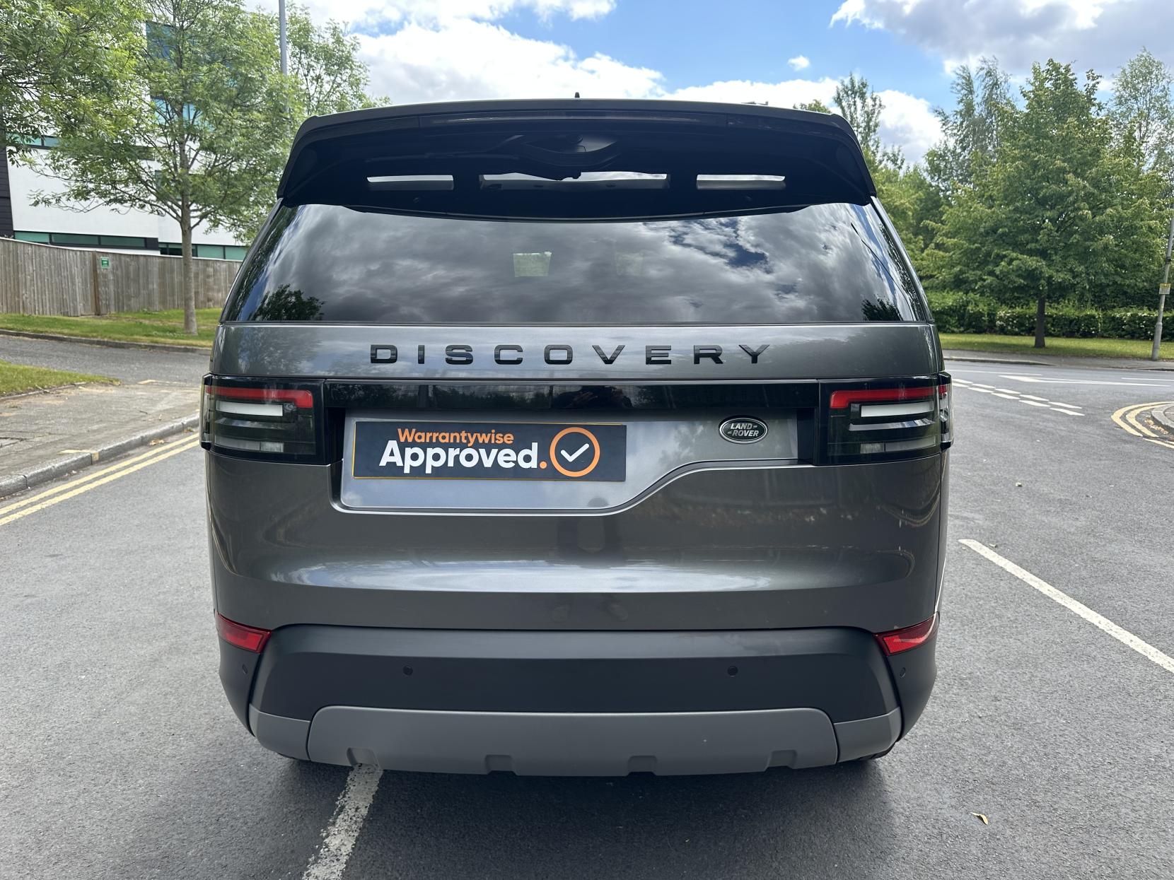 Land Rover Discovery 2.0 SD4 SE SUV 5dr Diesel Auto 4WD Euro 6 (s/s) (240 ps)