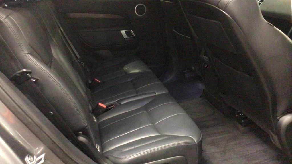 Land Rover Discovery 2.0 SD4 SE SUV 5dr Diesel Auto 4WD Euro 6 (s/s) (240 ps)