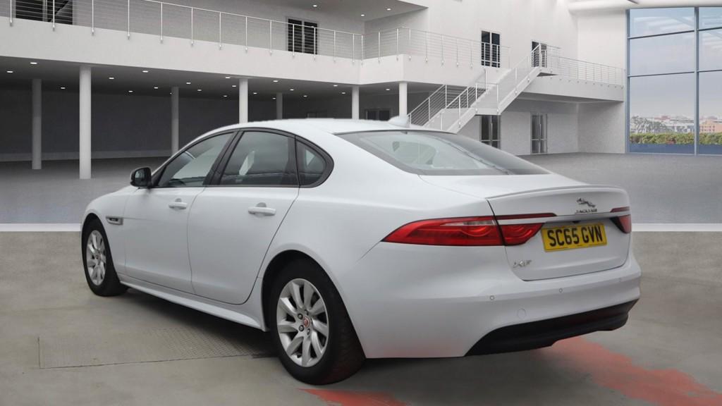 Jaguar XF 2.0d R-Sport Saloon 4dr Diesel Auto Euro 6 (s/s) (163 ps)