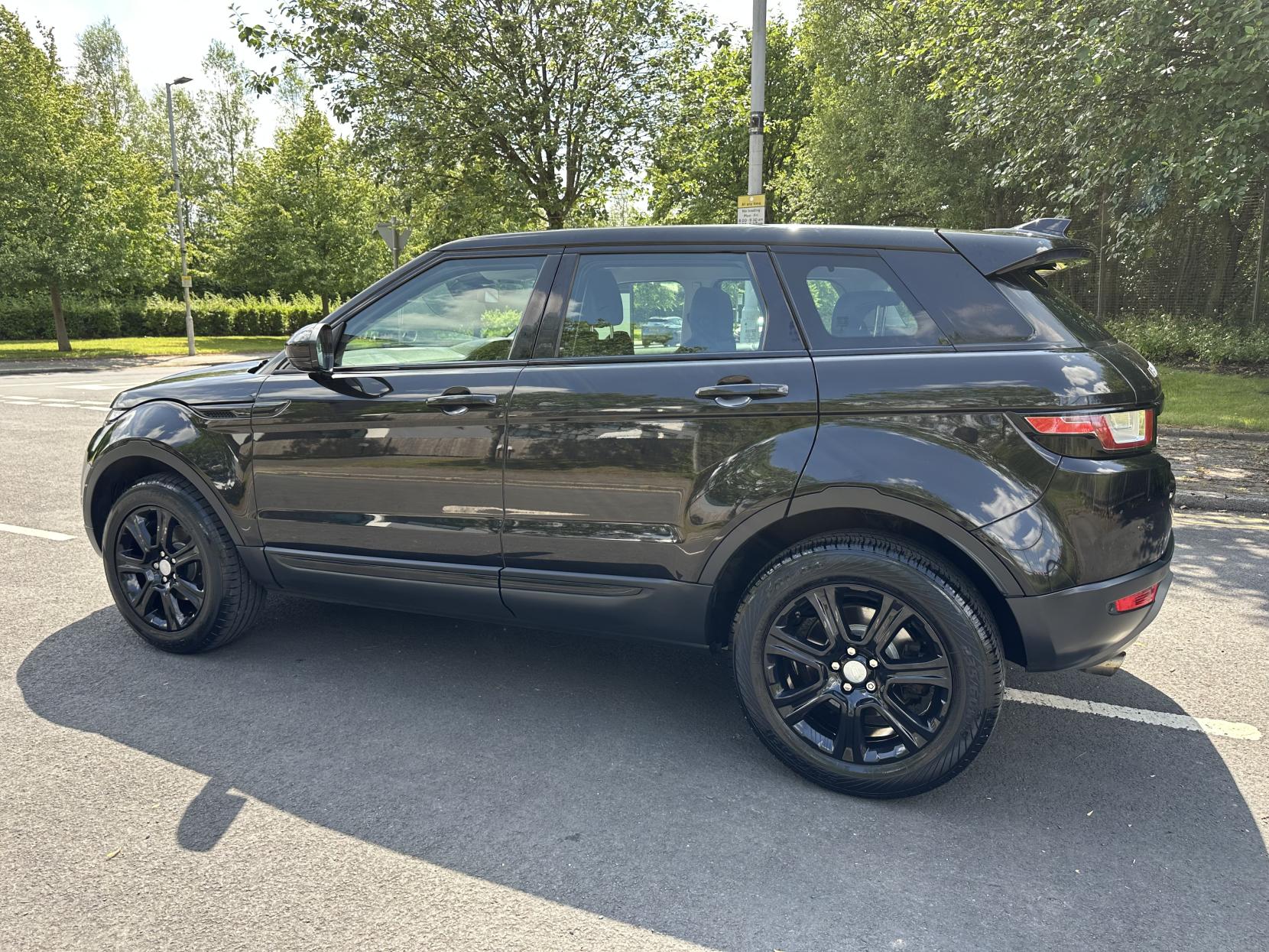Land Rover Range Rover Evoque 2.0 eD4 SE Tech SUV 5dr Diesel Manual FWD Euro 6 (s/s) (150 ps)