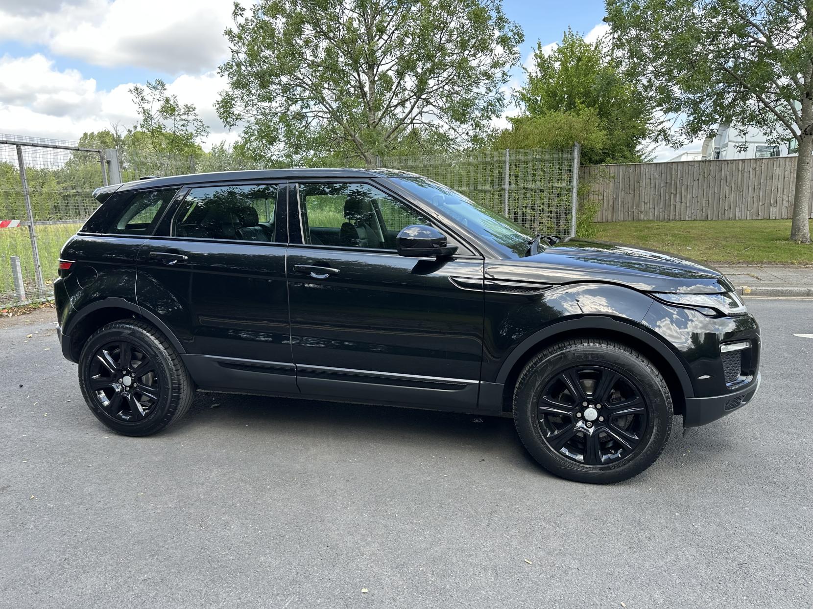 Land Rover Range Rover Evoque 2.0 eD4 SE Tech SUV 5dr Diesel Manual FWD Euro 6 (s/s) (150 ps)